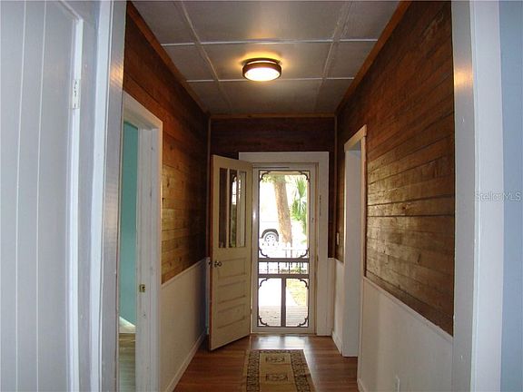 2nd image of 147 E Park St