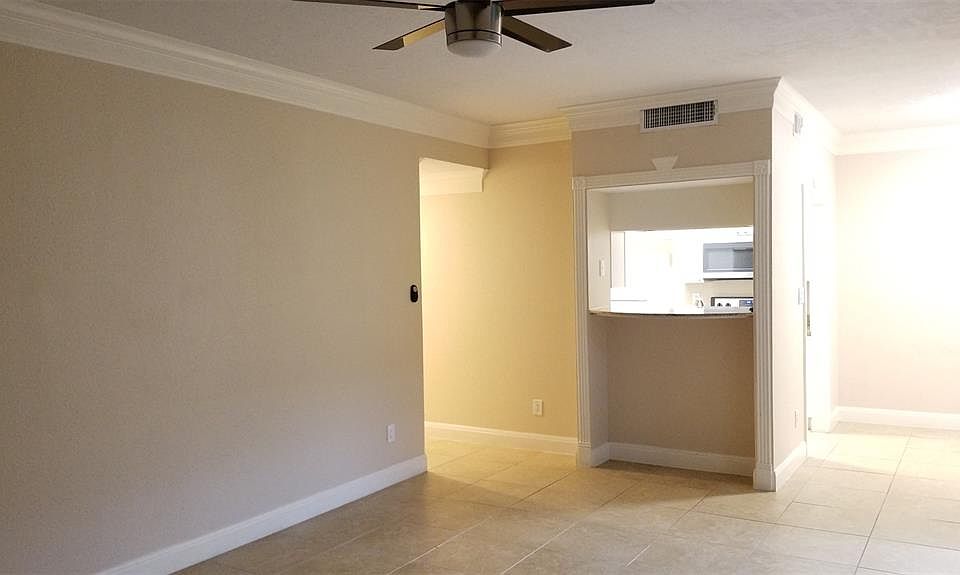 1st image of 6500 Harbor Town Dr APT 3211