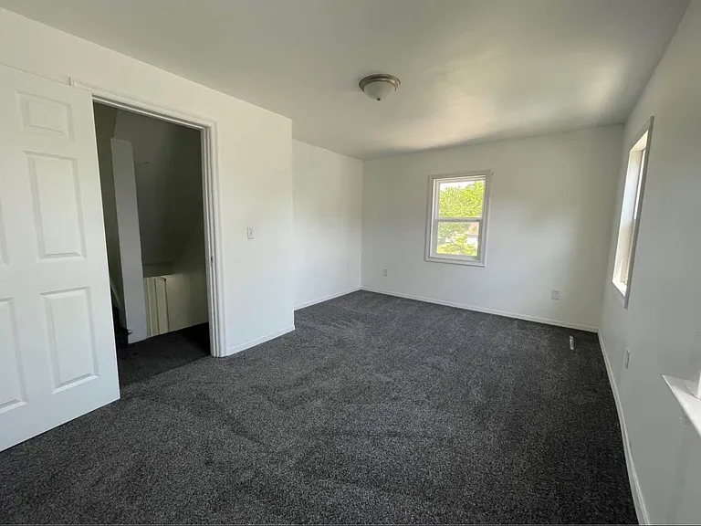 420 Haney Ave — Photo 9