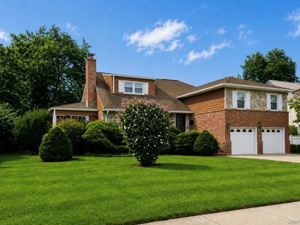 288 Brower Avenue, Rockville Centre, NY 11570