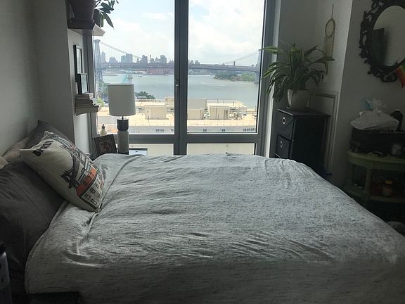 4th image of 2 Northside Piers APT 15E
