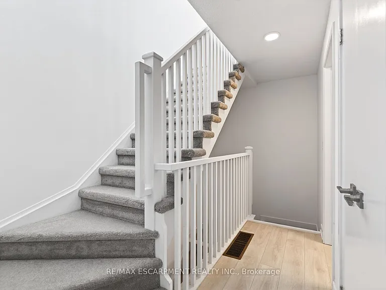 1121 Cooke Blvd #32 — Photo 25