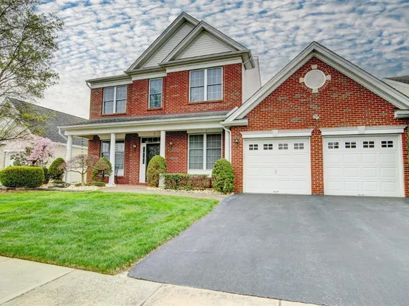 56 Beth Page Dr, Monroe Township, NJ 08831