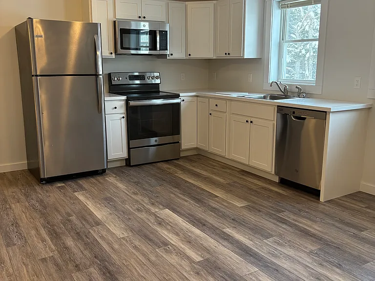 Gordon Lane Apartments — Photo 8