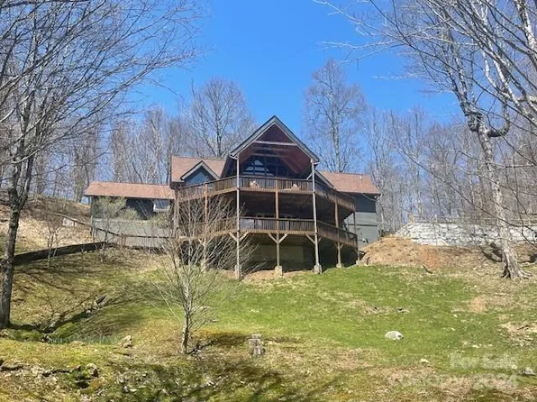 36 Goldenleaf Rd, Mars Hill, NC 28754
