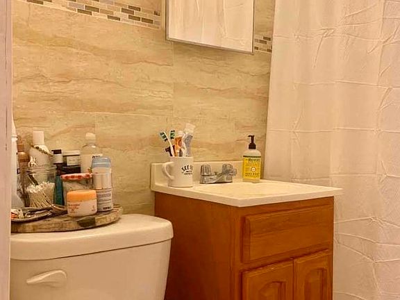 5th image of 35 Brevoort Pl #1R