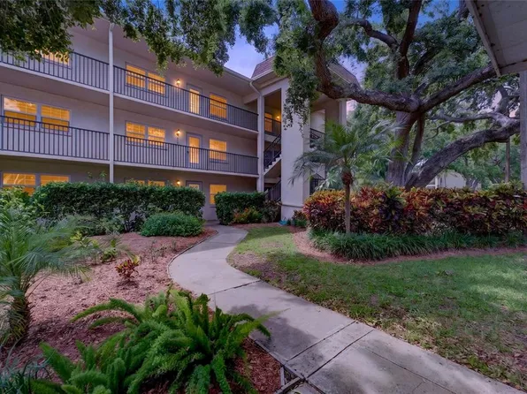 860 Virginia St APT 211, Dunedin, FL 34698