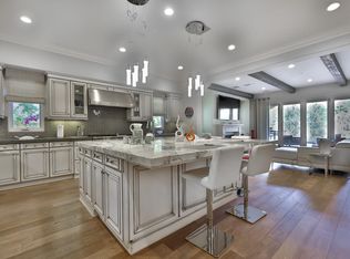 8130 Lazy River Rd, San Diego, CA 92127