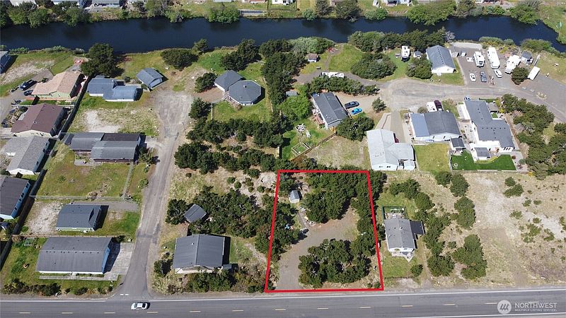 2nd image of 32601 I Street