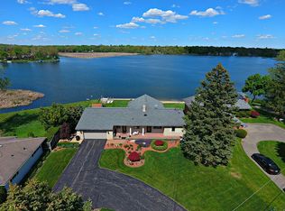 3300 Windcroft Rd, Waterford, MI 48328