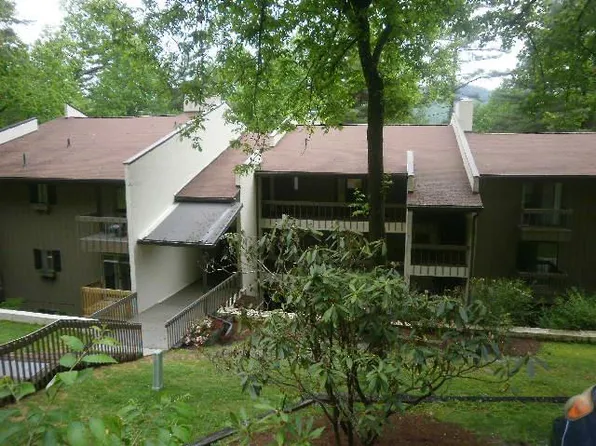 407 Overlook Rd #1B, Sapphire, NC 28774