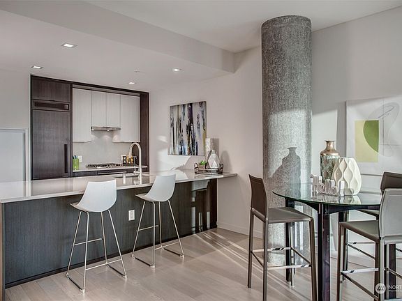 4th image of 590 1st Ave S Unit 706