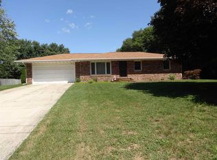 3392 W Warren Dr, Warsaw, IN 46580