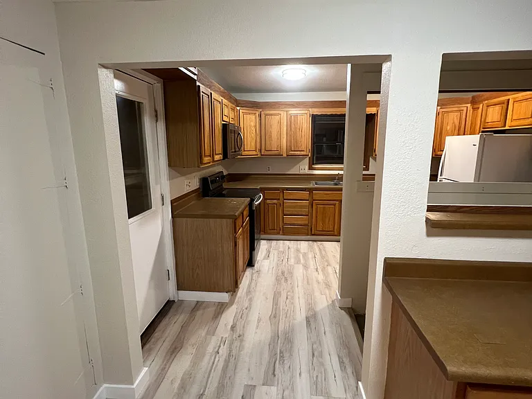 2807 Valleywood Dr — Photo 13