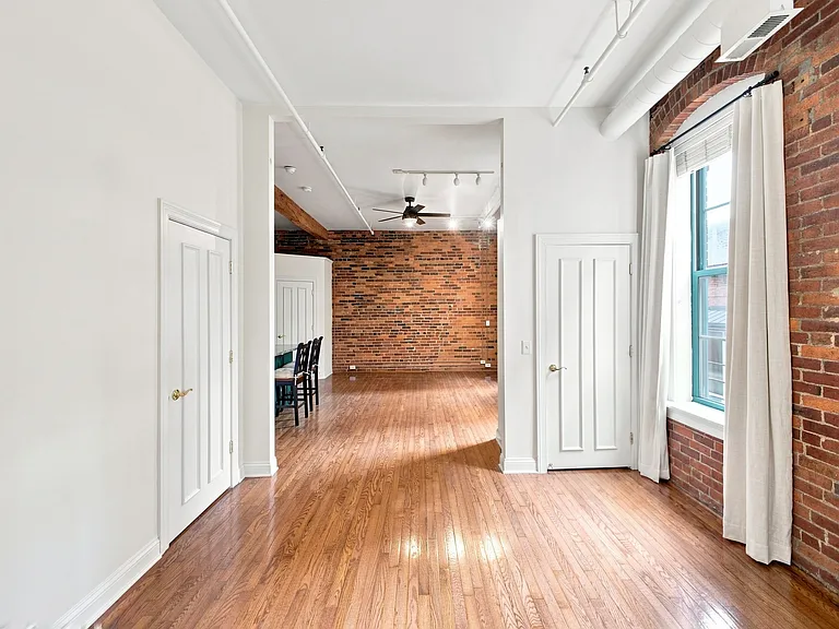 55 W Livingston Ave #203 — Photo 21
