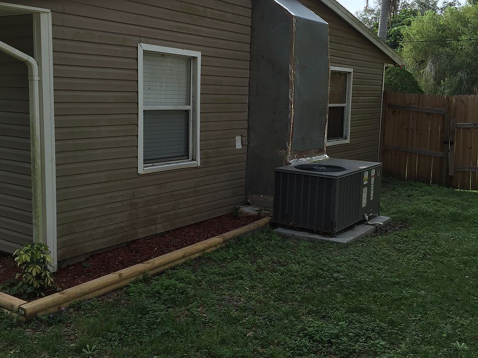 1st image of 945 Cronley Pl
