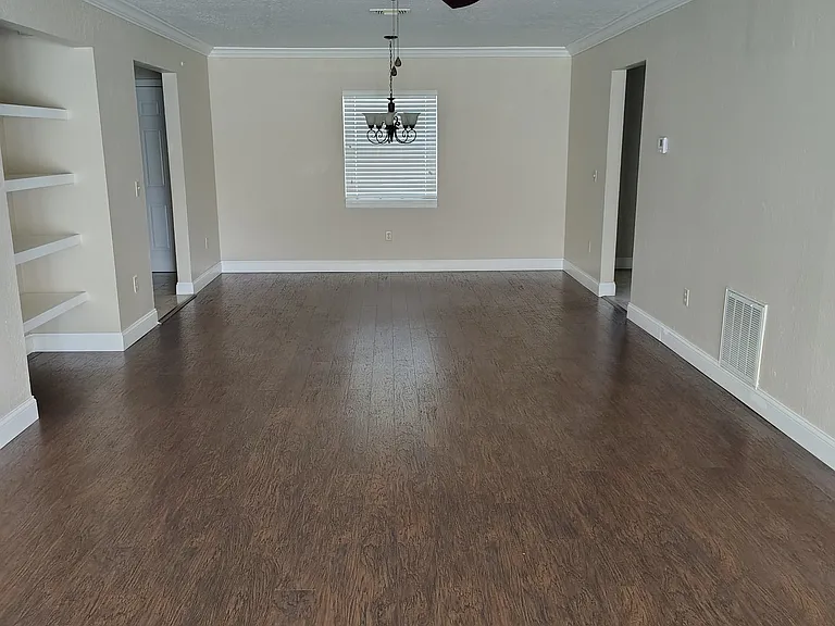 4204 Clubside Dr — Photo 8