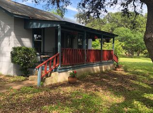 600 Fulcher St, Blanco, TX 78606