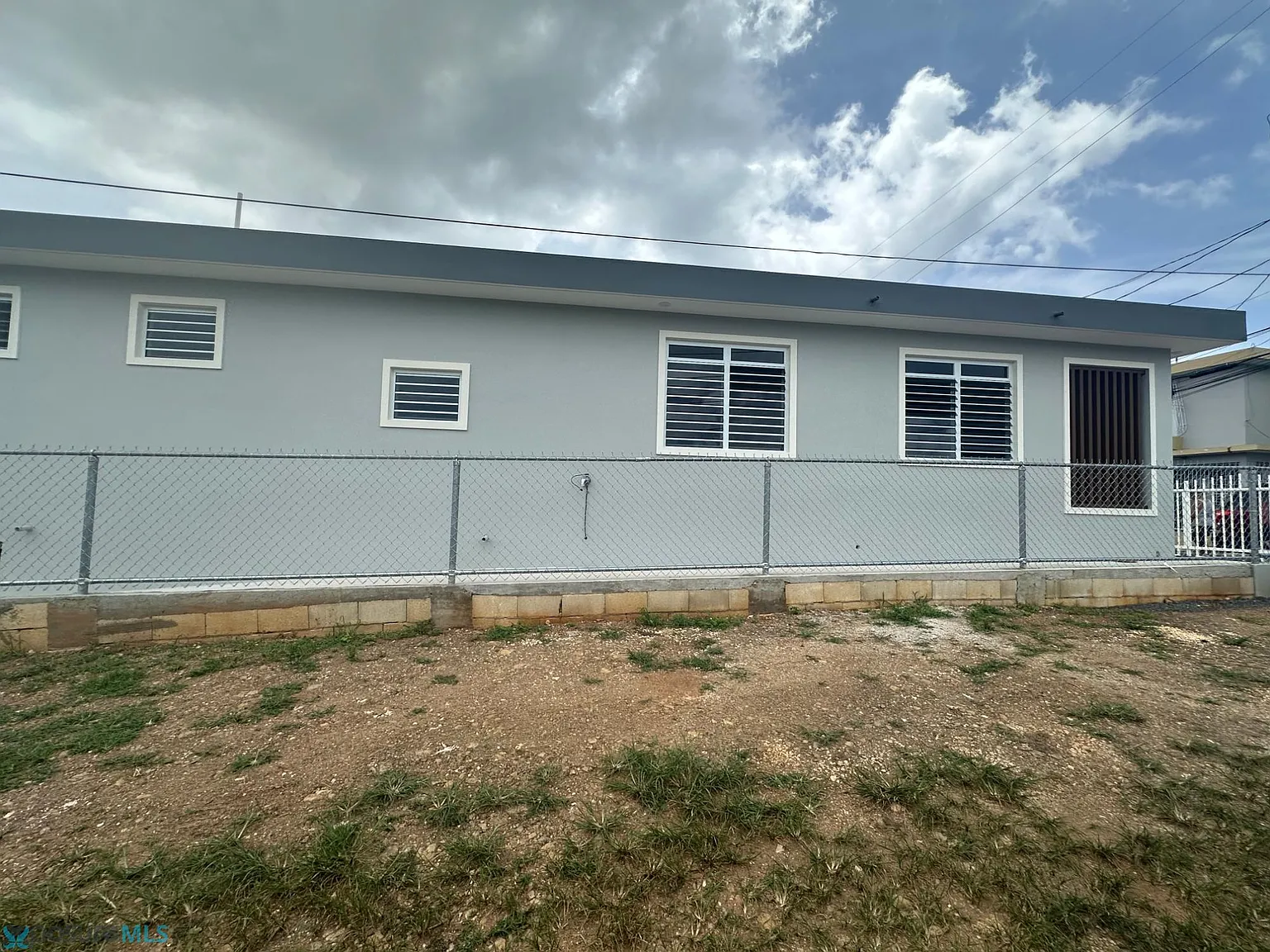 3 bed, 1.0 bath, 1200 sqft, $1,200 — Photo 4