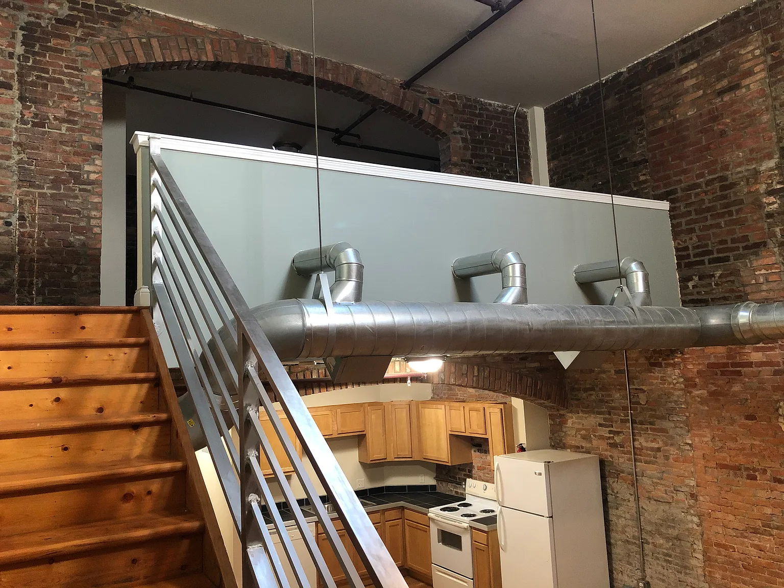 1 bed, 810 sqft, $1,300 — Photo 2