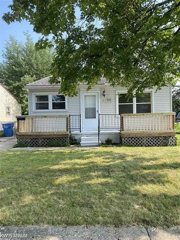 11292 Timken Ave photo 1