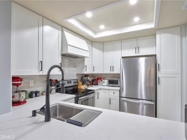 926 Lupine Hills Dr Unit 15, Vista, CA 92081