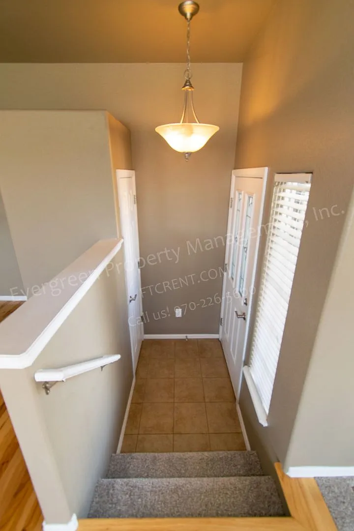 Building Photo - 2457 Marshfield Ln