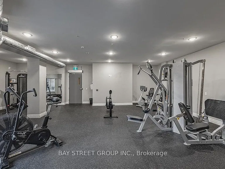 501 Frontenac St #213 — Photo 14