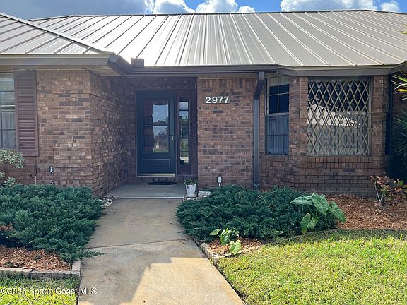 4th image of 2977 Saint Helens Way