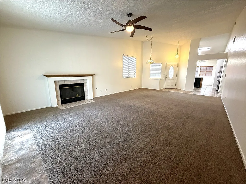 2 bed, 2.0 bath, 1354 sqft, $1,735 — Photo 3