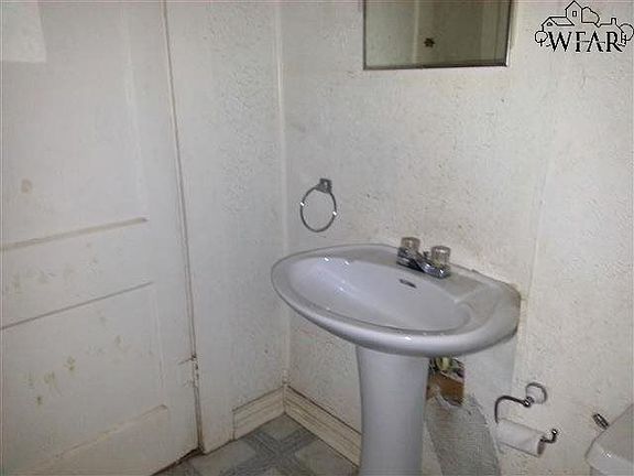 Full Bath