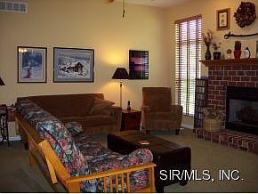 3rd image of 120 Angel Oak Ct