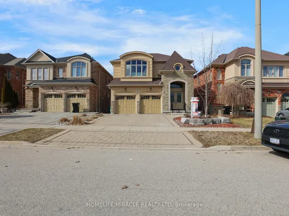 584 Pinery Trl, Waterloo, ON N2V 2Y3
