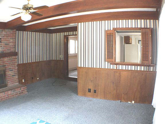 4th image of 1352 E Clinton St