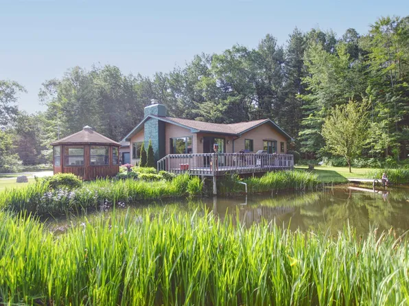 236 E South Airport Rd, Traverse City, MI 49686