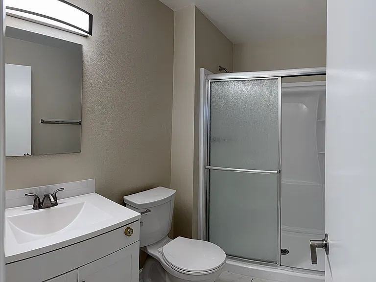 10021 N 47th Dr — Photo 10