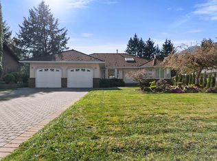21095 Swallow Pl, Hope, BC V0X 1L1