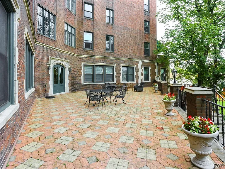 800 W Ferry St #5CC — Photo 11