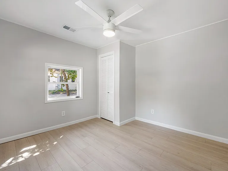 4673 Hassell Ave — Photo 10