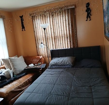 5th image of 405 E 40Th St