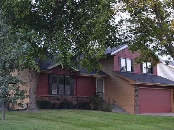 2nd image of 8117 Hickory Dr