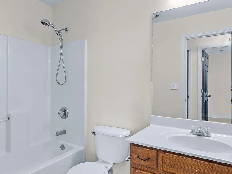 5001 Middlesex Dr — Photo 32
