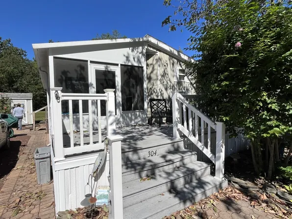 304 Holly Dr #304, Dennisville, NJ 08214