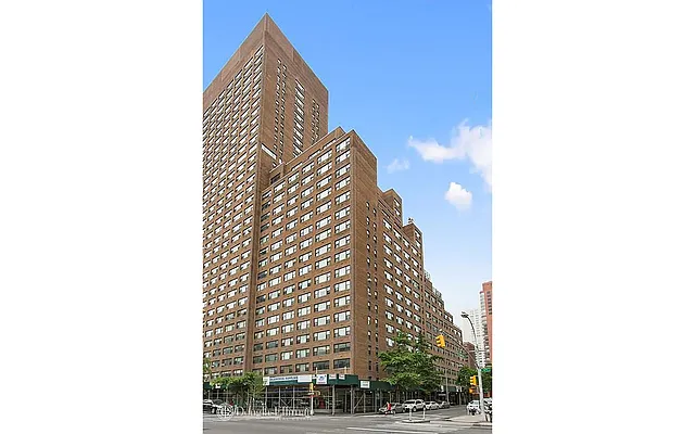 Sold by Douglas Elliman | media 9