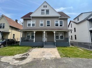 249 Black Rock Ave #3R, Bridgeport, CT 06605