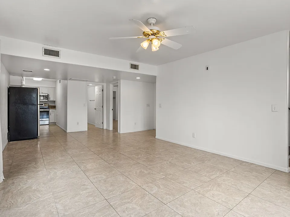 8-web-or-mls-1005 E Water St-4_09292026