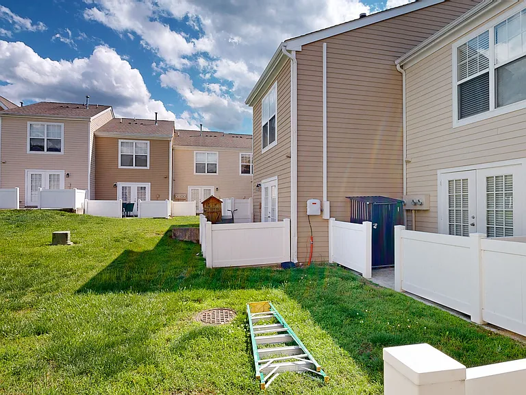 Gayton Pointe Townhomes — Photo 48