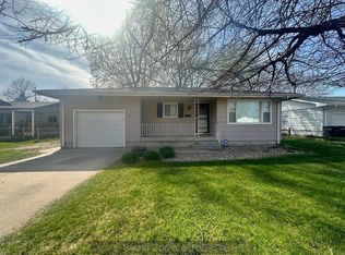 520 Plum Rd, Grand Island, NE 68801
