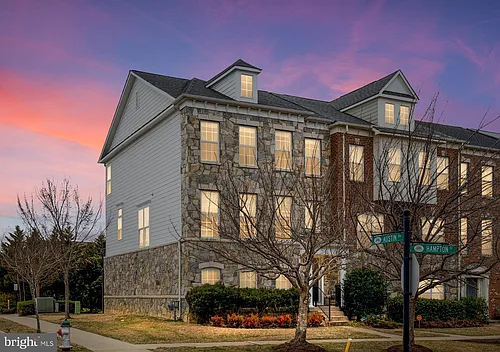 1126 Hampton St Photo 1