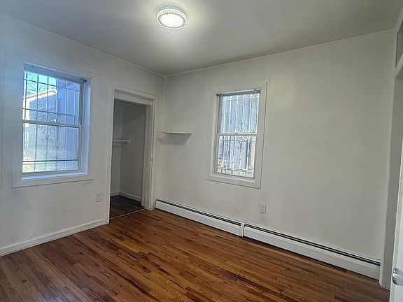 3rd image of 273 Miller Ave Floor 1